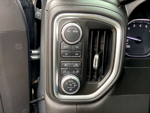 Used 2020 GMC Sierra 1500 SLT image 33
