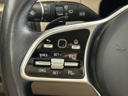 Used 2021 Mercedes-Benz GLC 300 4MATIC image 27