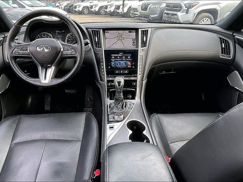 Used 2022 INFINITI Q50 Sensory image 12
