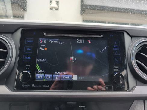 Used 2016 Toyota Tacoma TRD Sport w/ Towing Package AWD/4WD image 24