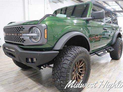 Used 2024 Ford Bronco Badlands AWD/4WD image 13