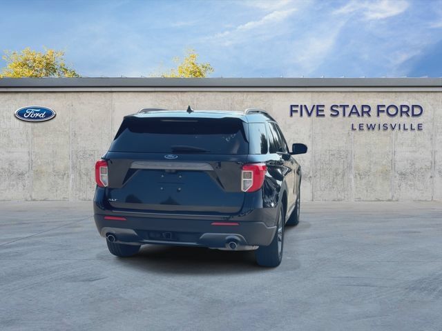 Used 2023 Ford Explorer XLT w/ Equipment Group 202A RWD image 7