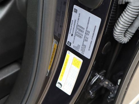 Used 2023 GMC Yukon Denali w/ LPO, Floor Liner Package image 31