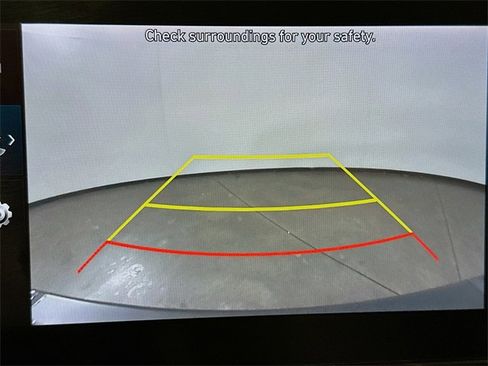 Used 2022 Hyundai Elantra Limited image 11