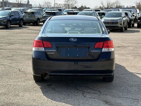 Used 2012 Subaru Legacy 2.5i Premium w/ All-Weather Pkg + Moonroof image 4