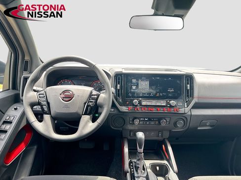 Used 2025 Nissan Frontier Pro-X w/ Pro Convenience Package RWD image 30