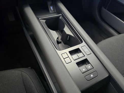 New 2025 Hyundai Ioniq 6 SE image 32