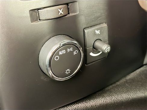 Used 2007 Chevrolet Silverado 2500 LT w/ Snow Plow Prep Package image 10