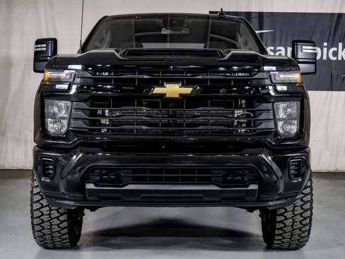 Used 2024 Chevrolet Silverado 2500 Custom w/ Custom Value Package AWD/4WD image 3