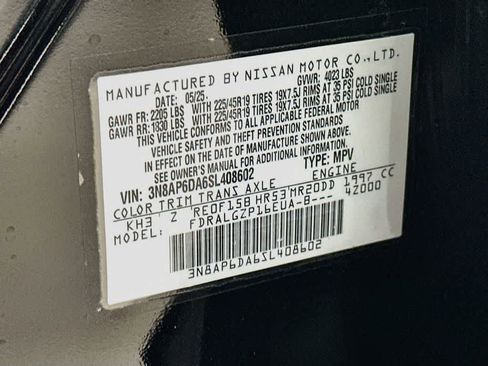 Used 2025 Nissan Kicks SR FWD image 22