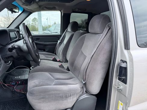 Used 2007 GMC Sierra 1500 W/T image 10