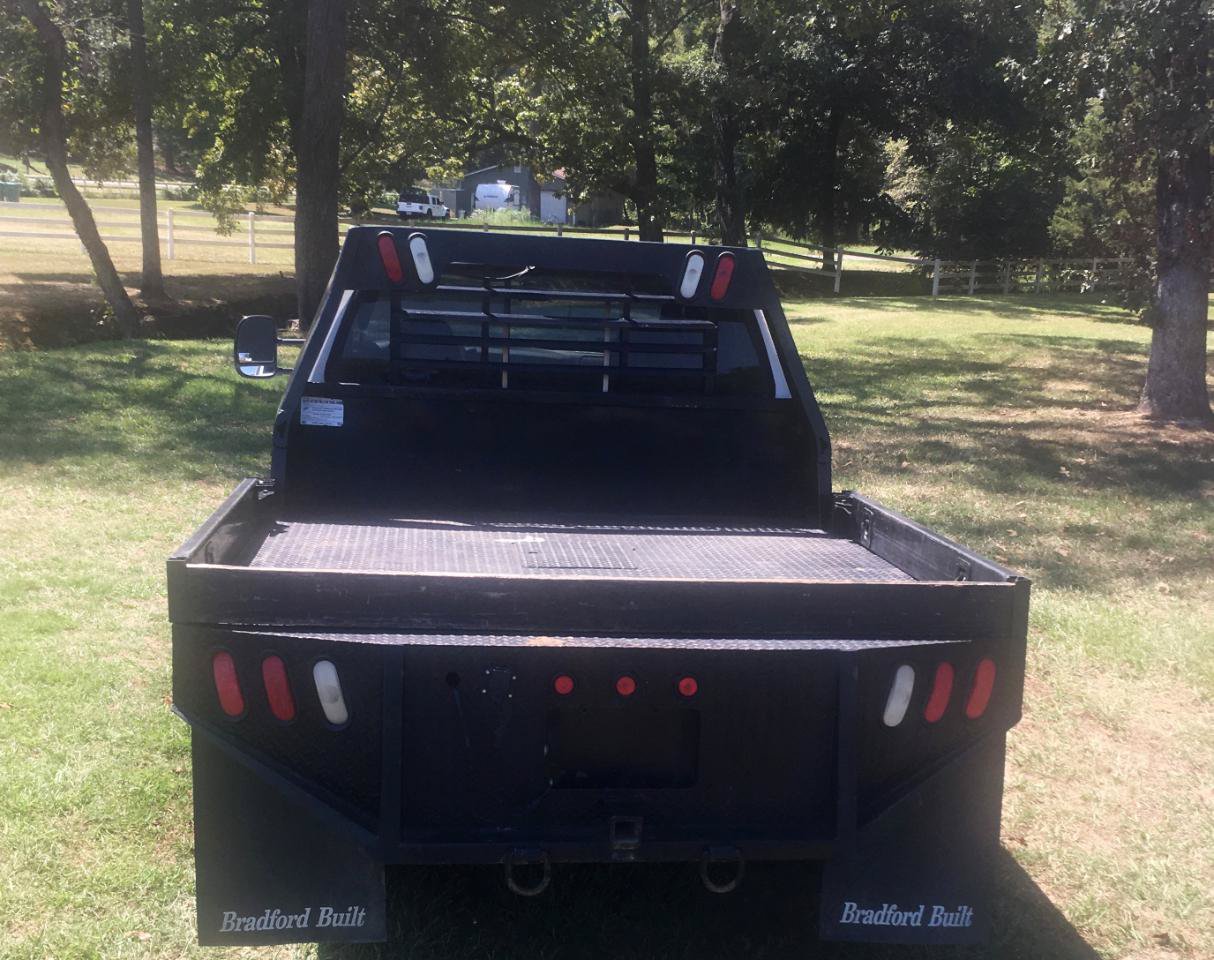 Used 2001 Ford F250 Lariat RWD image 4