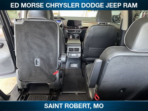 Used 2024 Volkswagen Atlas SEL Premium R-Line AWD/4WD image 40