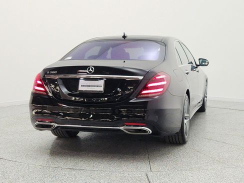 Used 2018 Mercedes-Benz S 560 Sedan image 6