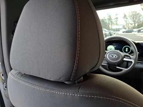 Certified 2023 Hyundai Elantra SEL w/ Convenience Package image 13