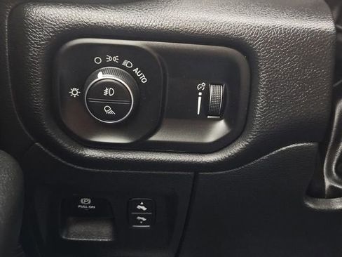 Used 2022 RAM 1500 Big Horn image 37