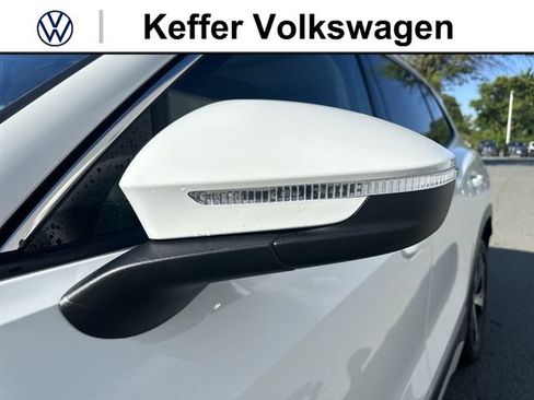 New 2026 Volkswagen Tiguan SE AWD/4WD image 10