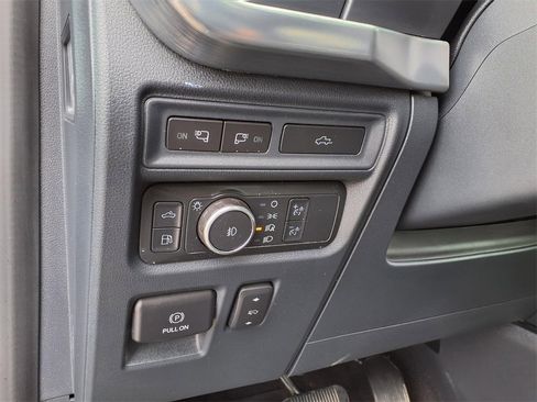 Used 2022 Ford F150 Lariat w/ Equipment Group 502A High image 29