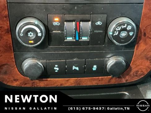 Used 2013 Chevrolet Avalanche LS w/ All-Star Edition RWD image 26