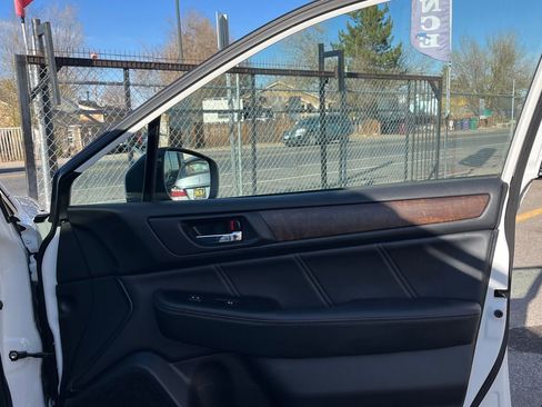 Used 2019 Subaru Outback 2.5i Limited image 11