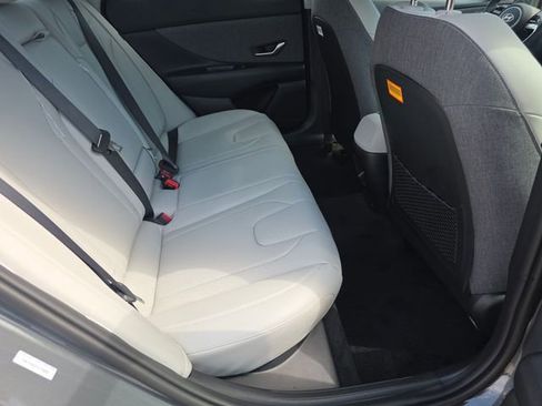 New 2026 Hyundai Elantra Limited FWD image 20