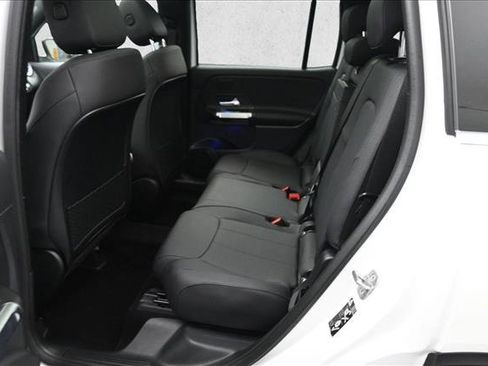 Certified 2026 Mercedes-Benz GLB 250 4MATIC image 21