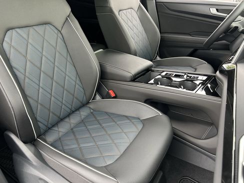 New 2025 Volkswagen Atlas Cross Sport SEL Premium R-Line image 7