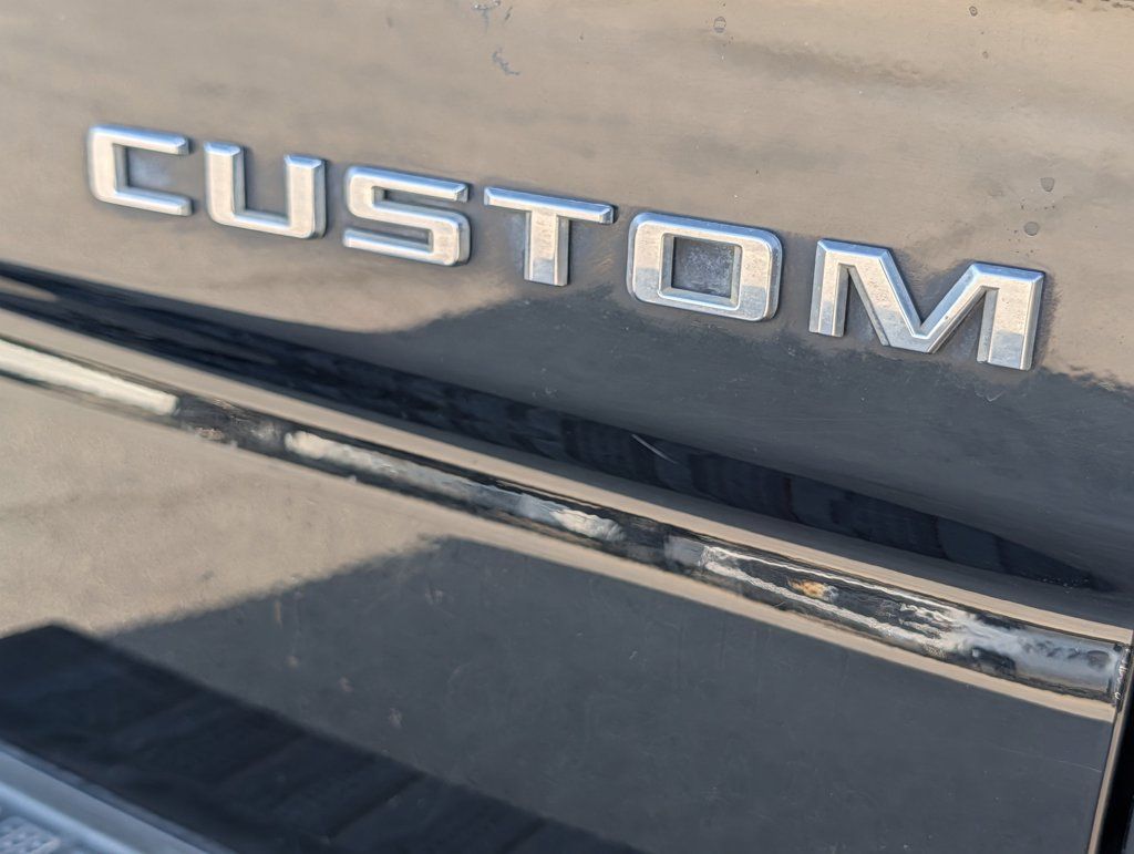 Used 2020 Chevrolet Silverado 1500 Custom w/ Custom Value Package RWD image 7