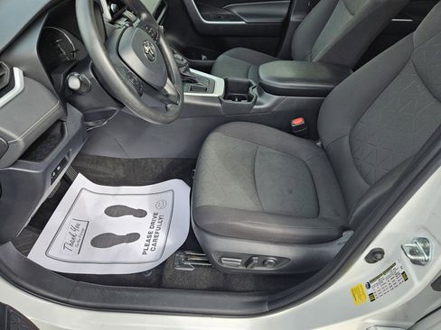 Used 2023 Toyota RAV4 XLE image 24