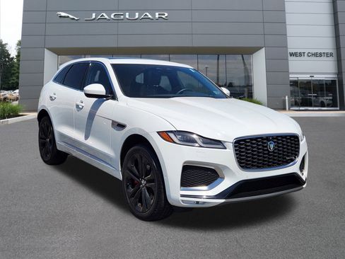 Certified 2024 Jaguar F-PACE R-Dynamic S image 2