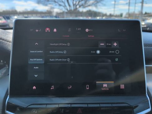 Used 2022 Jeep Compass Limited image 48