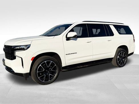 Used 2024 Chevrolet Suburban RST image 12