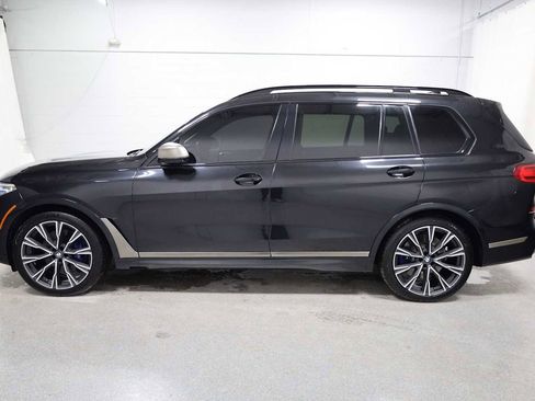 Used 2020 BMW X7 M50i w/ Executive Package image 2