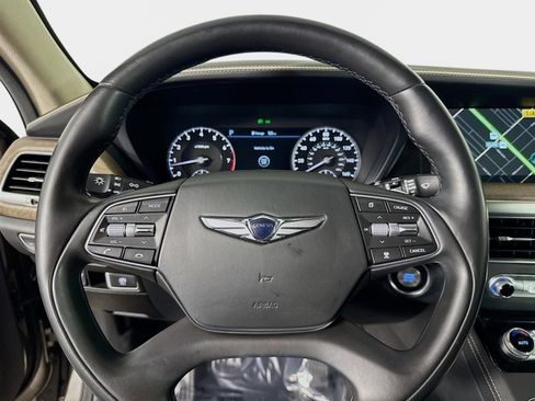 Used 2020 Genesis G90 3.3T Premium image 13