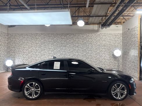 Used 2022 Dodge Charger R/T RWD image 8
