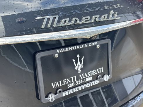Used 2022 Maserati Levante GT AWD/4WD image 18