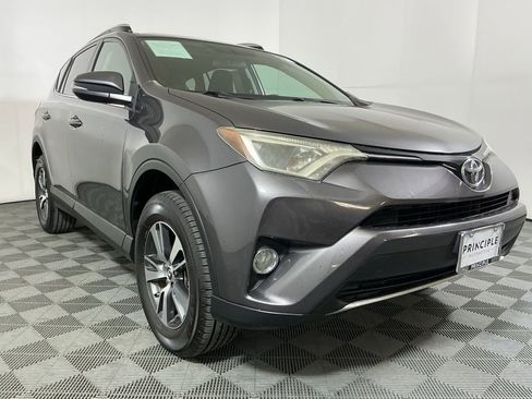 Used 2016 Toyota RAV4 XLE FWD image 4