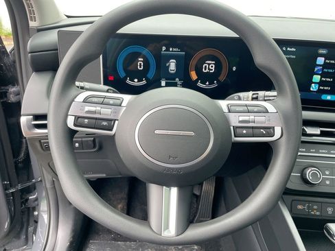 Certified 2025 Hyundai Tucson SE image 41