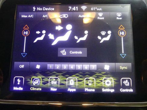 Used 2020 Jeep Grand Cherokee Overland image 41