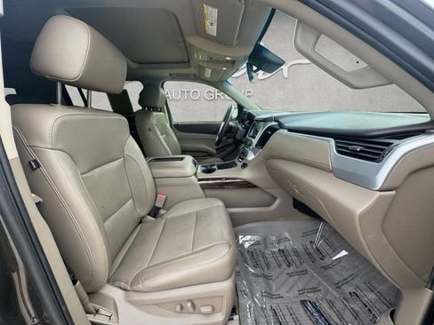 Used 2019 GMC Yukon XL SLT w/ Premium Edition RWD image 24