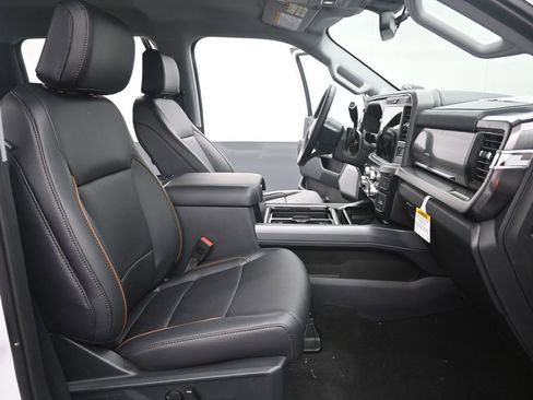 New 2026 Ford F250 Lariat w/ Black Appearance Package image 25