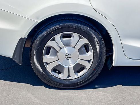 Used 2012 Honda Civic Hybrid Sedan image 11