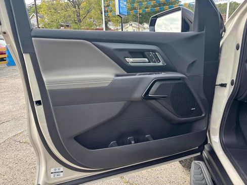 New 2026 Chevrolet Silverado EV Trail Boss w/ Premium Package image 16