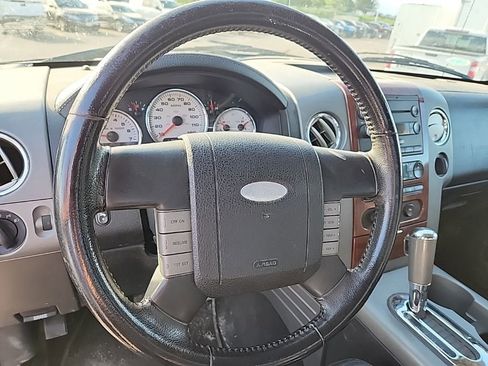 Used 2005 Ford F150 XLT AWD/4WD image 9