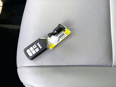 Used 2021 Honda Pilot EX-L image 32