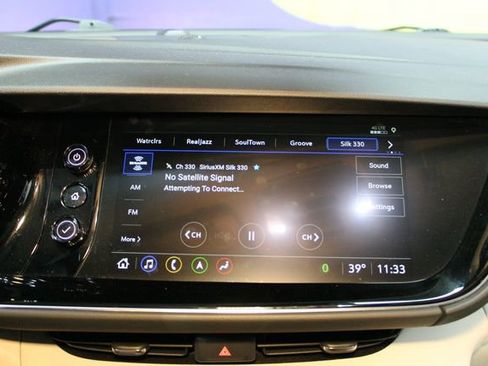 Used 2022 Buick Envision Avenir w/ Technology Package II FWD image 28