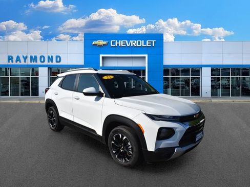 Used 2023 Chevrolet TrailBlazer LT FWD image 1