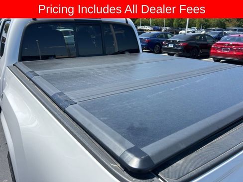 Used 2023 Toyota Tacoma SR AWD/4WD image 16