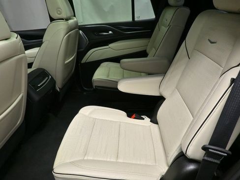 Used 2021 Cadillac Escalade Sport w/ Driver Assist Tech Package image 12