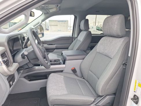 New 2026 Ford F350 XLT w/ XLT Premium Package image 4